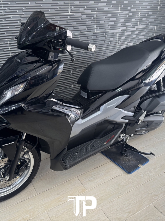 Honda AB125 date 2025 - 4val Đen Bóng Bstp