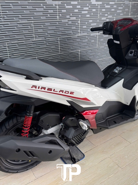 Ab 160 abs xe mới 2026