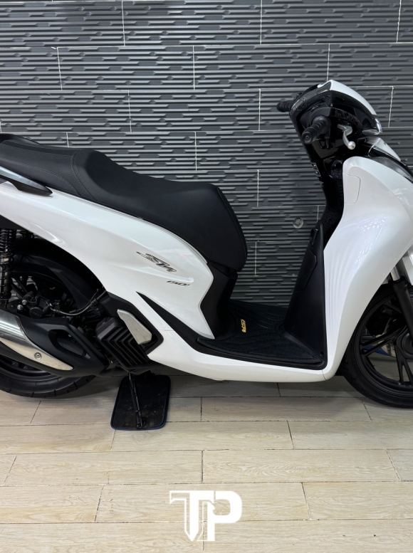 Honda SH150 date 2022 Trắng Đen Sporty Bs Sài Gòn
