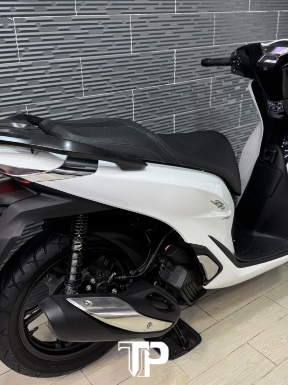 Honda SH150 date 2022 Trắng Đen Sporty Bs Sài Gòn