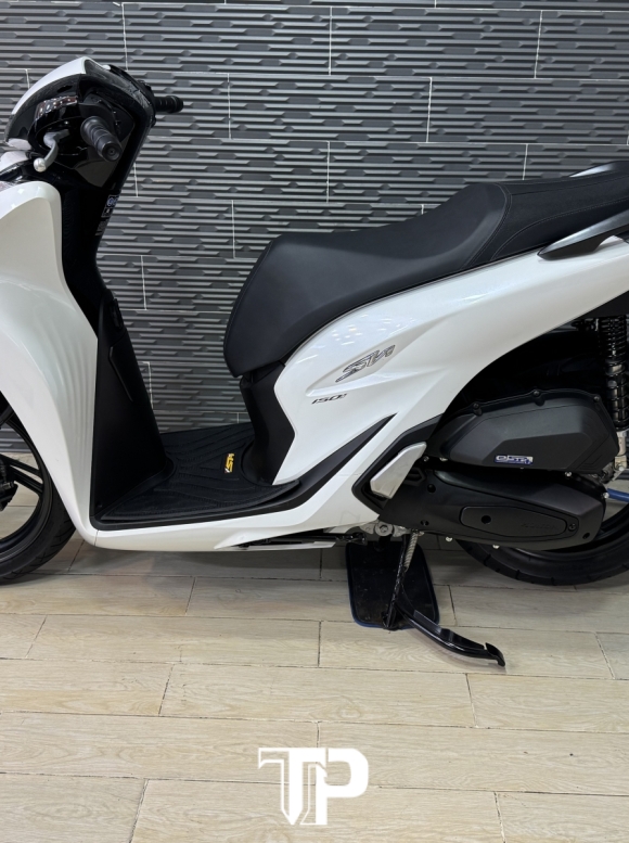 Honda SH150 date 2022 Trắng Đen Sporty Bs Sài Gòn