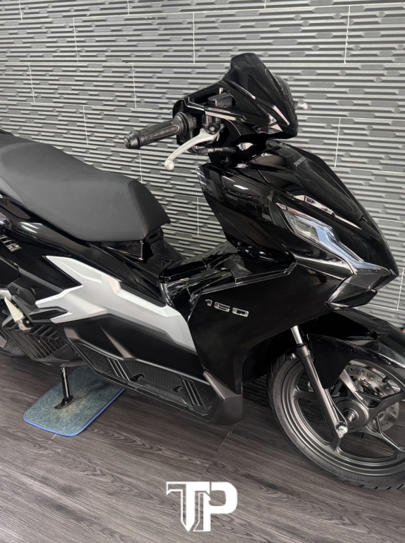 Honda AB160 Đen Bóng Bs 85958