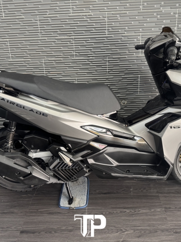Honda AB160 date 2022 Xám Lamboghini Sporty