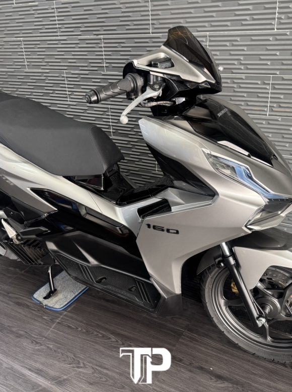 Honda AB160 date 2022 Xám Lamboghini Sporty