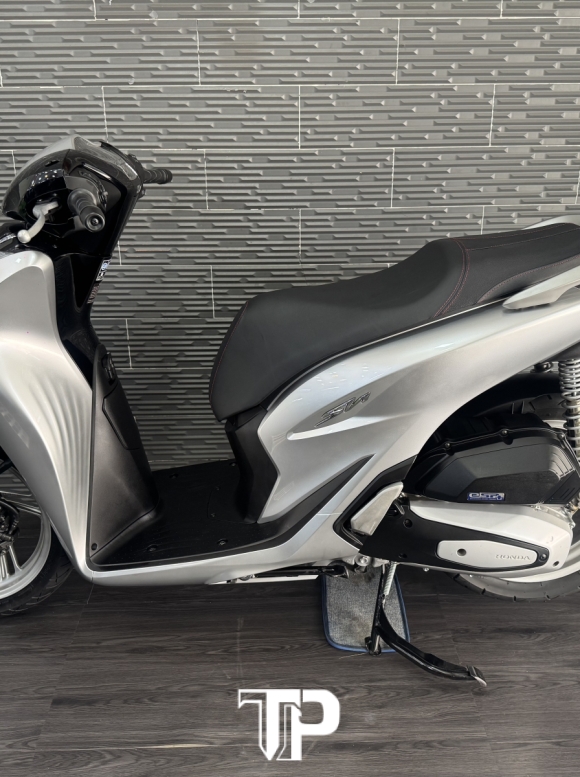 Honda SH125 date 2021 Bạc Đen Porsche 