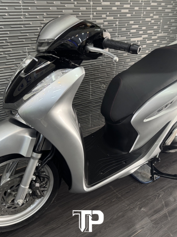 Honda SH125 date 2021 Bạc Đen Porsche 