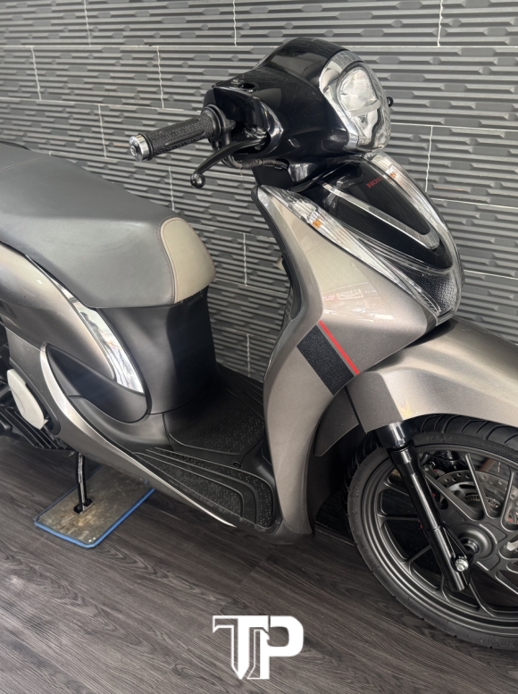 Honda SH mode 2025 Xám Lamboghini 