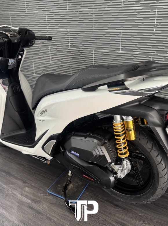 Honda SH160 date 2025 Trắng Đen Sporty 