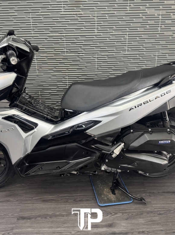 Honda AB160 date 2023 Bạc Porsche Bstp