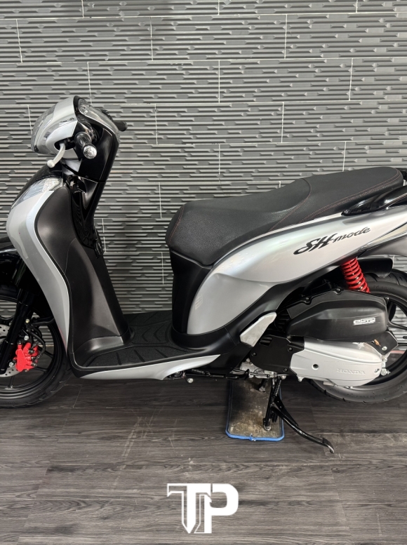 Honda SH Mode 2018 Bạc Đen Porsche Sporty 