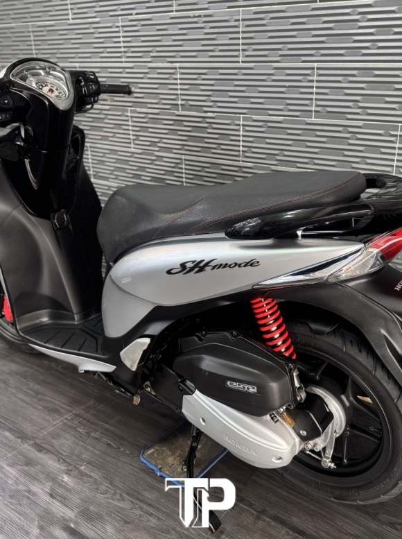 Honda SH Mode 2018 Bạc Đen Porsche Sporty 