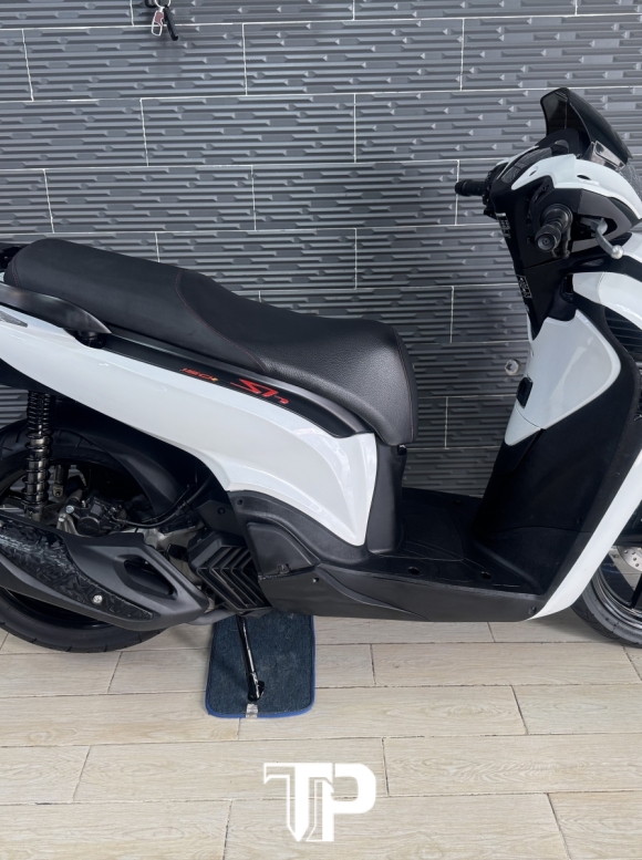 Honda SH150 abs 2021 Úp Ý Trắng Sporty