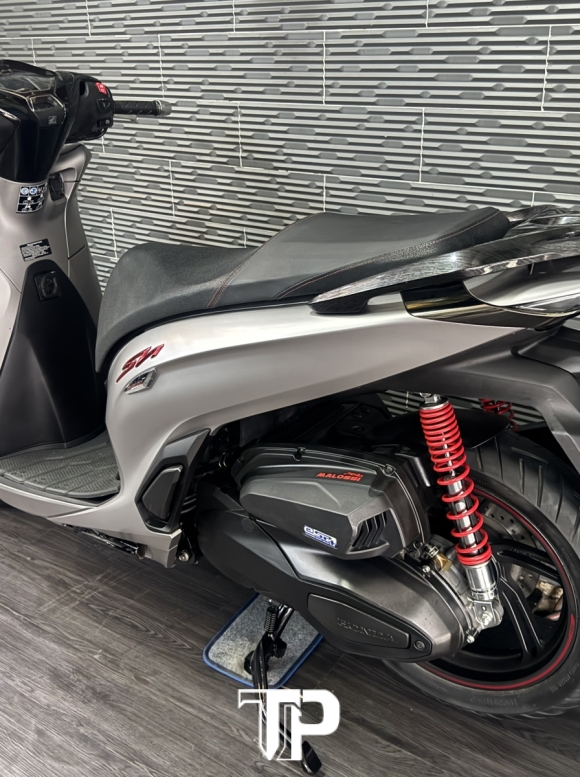Honda SH 350 Bạc Nhám 2023 Sporty 